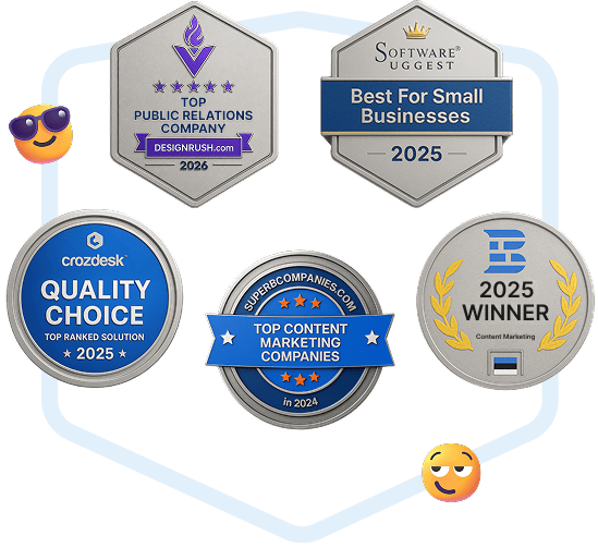 Cinco premios del sector que reconocen la excelencia en relaciones públicas, marketing de contenidos y software empresarial, presentados dentro de un marco hexagonal. Entre los premios se incluyen DesignRush, SoftwareSuggest, Crozdesk y SuperbCompanies.