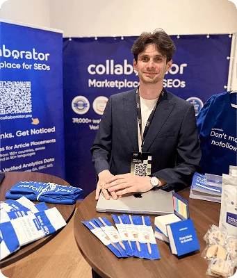 Cofundador de Collaborator en el stand de la empresa durante el Baltic-Nordic SEO Summit 2026.
